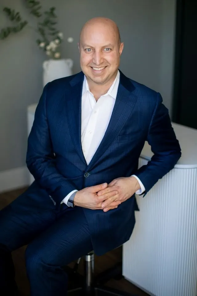 Dr. Faris Murad, Santé Integrated Health & Wellness