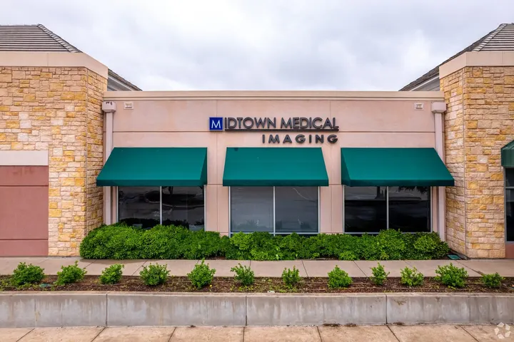 Ezra - Southlake clinic